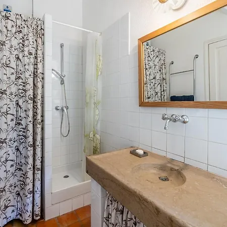Holiday home L'oustau Par Dodo A *