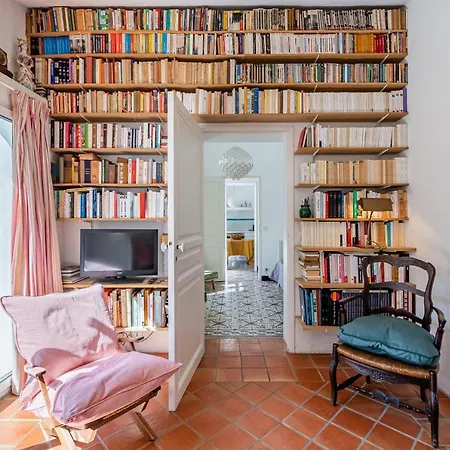 L'oustau Par Dodo A Holiday home *